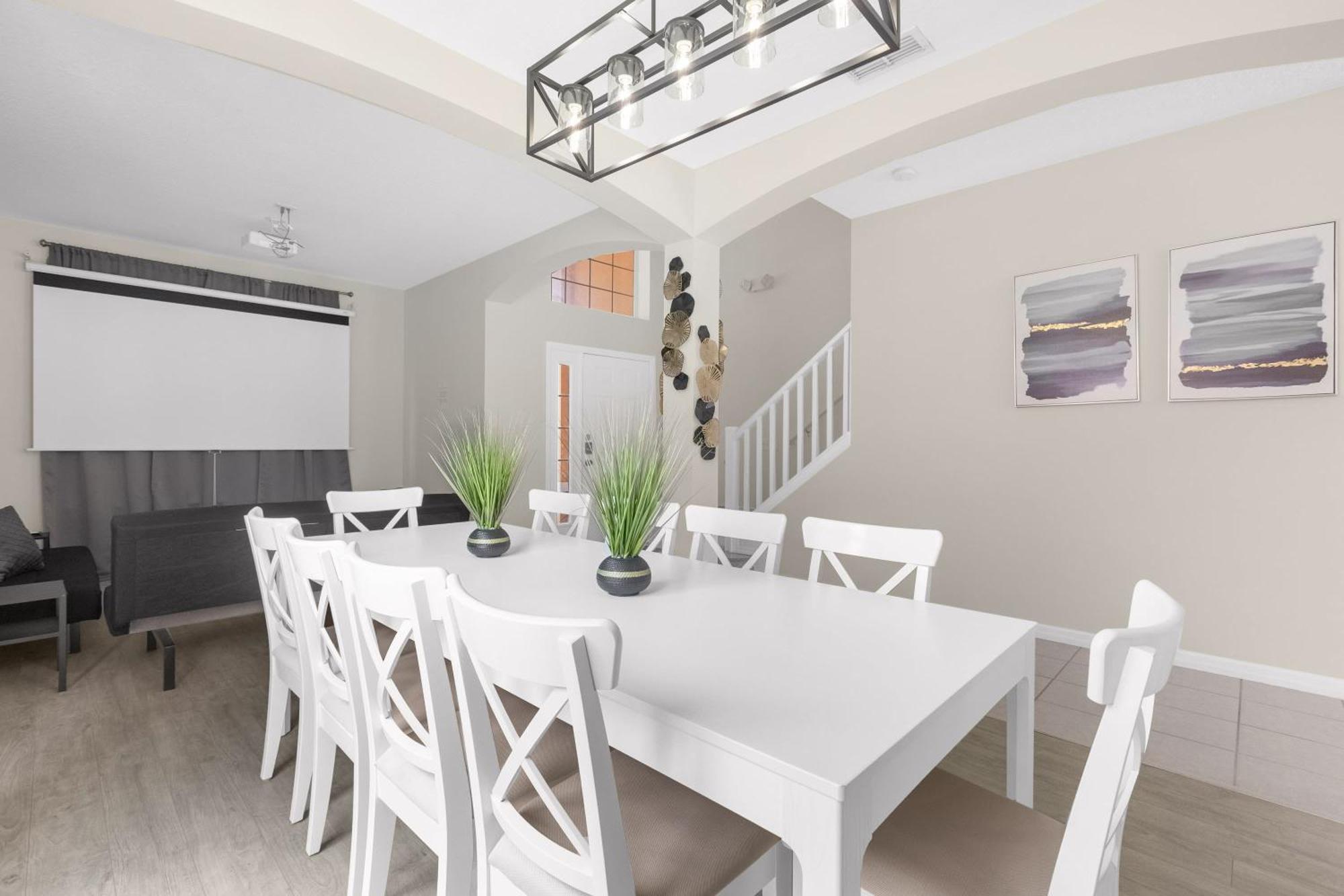 Large Spacious Home W Private Pool & Hot Tub Davenport Exteriör bild